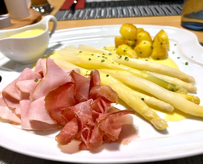 Engel-Buch-Spargel-Schinken Engel-Buch-Spargel-Schinken