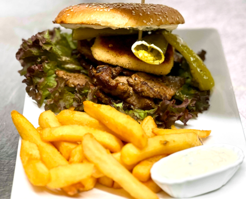 89ers-Greek-Burger